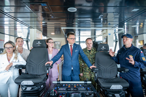 Przekazanie flagi dla MOSG. Fot. P. Kurasz Przekazanie flagi dla MOSG. Fot. P. Kurasz