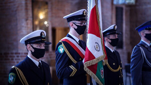 Fot. Pomorska Policja Uczestnicy mszy świętej w bazylice św. Brygidy w Gdańsku.