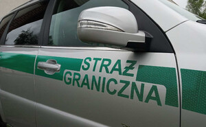 Fot. MOSG Napis Straż Graniczna na samochodzie.