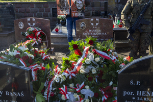Fot. Andrzej Kubiak Uroczystość Narodowego Dnia Pamięci Żołnierzy Wyklętych z udziałem Zastępcy Komendanta Morskiego Oddziału Straży Granicznej w Gdańsku.