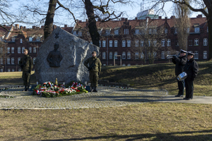 Fot. Andrzej Kubiak Uroczystość Narodowego Dnia Pamięci Żołnierzy Wyklętych z udziałem Zastępcy Komendanta Morskiego Oddziału Straży Granicznej w Gdańsku.