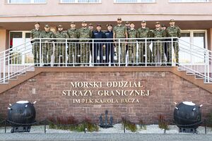 Fot. MOSG Funkcjonariusze na odprawie z Komendantem MOSG.