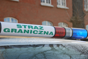 Napis "Straż Graniczna" na belce samochodowej. Napis &quot;Straż Graniczna&quot; na belce samochodowej.