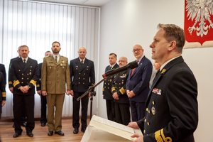 Komendant MOSG przemawia do uczestników zbiórki Komendant MOSG przemawia do uczestników zbiórki