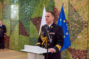 Komendant MOSG gratuluje nowym funkcjonariuszom Komendant MOSG gratuluje nowym funkcjonariuszom