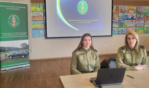Spotkanie funkcjonariuszy z młodzieżą szkolną. Fot. MOSG Spotkanie funkcjonariuszy z młodzieżą szkolną. Fot. MOSG