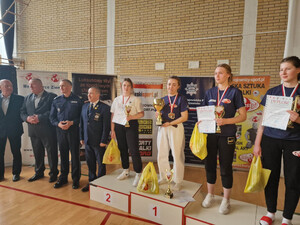 Funkcjonariuszka MOSG na podium Funkcjonariuszka MOSG na podium