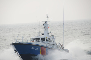 Jednostka pływająca SG-215 "Strażnik 5". Fot. J. Hubert Jednostka pływająca SG-215 &quot;Strażnik 5&quot;. Fot. J. Hubert