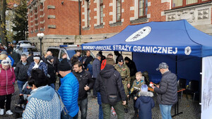 Funkcjonariusze MOSG obecni na obchodach Święta Niepodległości. Fot. MOSG Funkcjonariusze MOSG obecni na obchodach Święta Niepodległości. Fot. MOSG