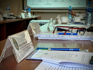Funkcjonariusze podczas spotkania roboczego nt. handlu ludźmi. Fot. WOŚ MOSG 
