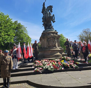 Gdańskie obchody 233. rocznicy uchwalenia Konstytucji 3 Maja. Fot. Pomorska Policja Gdańskie obchody 233. rocznicy uchwalenia Konstytucji 3 Maja. Fot. Pomorska Policja