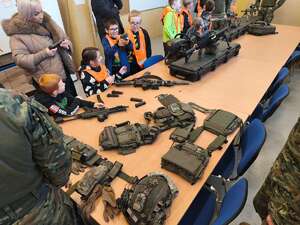 Funkcjonariusze MOSG promujący służbę. Fot. MOSG Funkcjonariusze MOSG promujący służbę. Fot. MOSG