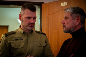 Dyrektorzy szkół i funkcjonariusze MOSG podczas spotkania. Fot. Ł. Zwoliński Dyrektorzy szkół i funkcjonariusze MOSG podczas spotkania. Fot. Ł. Zwoliński