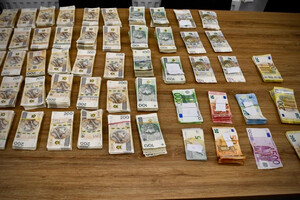 Papierosowa kontrabanda w Reszlu. Fot. MOSG Papierosowa kontrabanda w Reszlu. Fot. MOSG