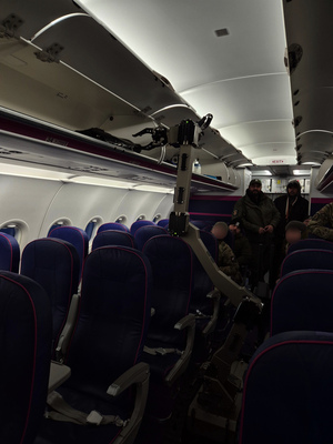 Testowali robota pirotechnicznego na pokładzie Airbusa 321. Fot. MOSG Testowali robota pirotechnicznego na pokładzie Airbusa 321. Fot. MOSG