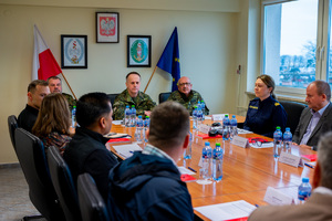 Attaché Służby Granicznej wraz z delegacją w Komendzie MOSG. Fot. M. Skrzypkowski Attaché Służby Granicznej wraz z delegacją w Komendzie MOSG. Fot. M. Skrzypkowski