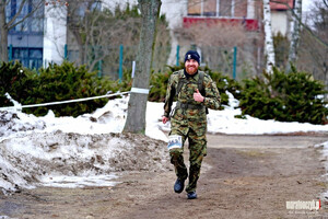 kpr. SG Jakub Żuliński w Półmaratonie Komandosa. Fot. Dorota Szota kpr. SG Jakub Żuliński w Półmaratonie Komandosa. Fot. Dorota Szota