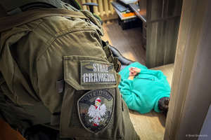 Funkcjonariusze SG rozbijają zorganizowaną grupę przestępczą. Fot. SG Funkcjonariusze SG rozbijają zorganizowaną grupę przestępczą. Fot. SG