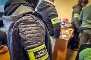 Funkcjonariusze SG rozbijają zorganizowaną grupę przestępczą. Fot. SG Funkcjonariusze SG rozbijają zorganizowaną grupę przestępczą. Fot. SG