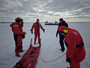 Trening ratownictwo na lodzie Trening ratownictwo na lodzie