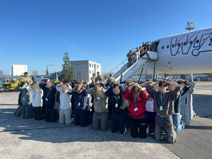Zmagania antyterrorystyczne na gdańskim lotnisku. Fot. MOSG Zmagania antyterrorystyczne na gdańskim lotnisku. Fot. MOSG