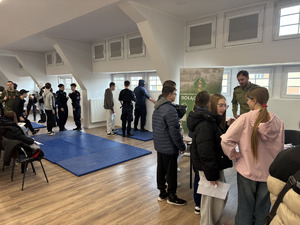 Funkcjonariusze MOSG zachęcali do wstąpienia w szeregi SG Fot. MOSG Funkcjonariusze MOSG zachęcali do wstąpienia w szeregi SG Fot. MOSG