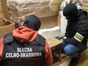 Nielegalna fabryka papierosów zlikwidowana w Chojnicach. Fot. PSG w Ustce Nielegalna fabryka papierosów zlikwidowana w Chojnicach. Fot. PSG w Ustce