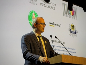 Współpraca instytucjonalna na rzecz zapobiegania i zwalczania przestępstwa handlu ludźmi - konferencja Fot. MOSG Współpraca instytucjonalna na rzecz zapobiegania i zwalczania przestępstwa handlu ludźmi - konferencja Fot. MOSG