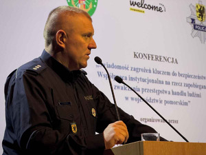 Współpraca instytucjonalna na rzecz zapobiegania i zwalczania przestępstwa handlu ludźmi - konferencja Fot. MOSG Współpraca instytucjonalna na rzecz zapobiegania i zwalczania przestępstwa handlu ludźmi - konferencja Fot. MOSG