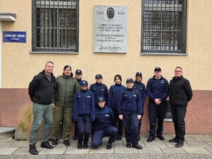 Funkcjonariusze MOSG podczas spotkań z młodzieżą Fot. MOSG Funkcjonariusze MOSG podczas spotkań z młodzieżą Fot. MOSG
